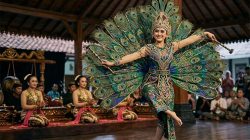 Logika Estetika Tari Merak Jawa Barat